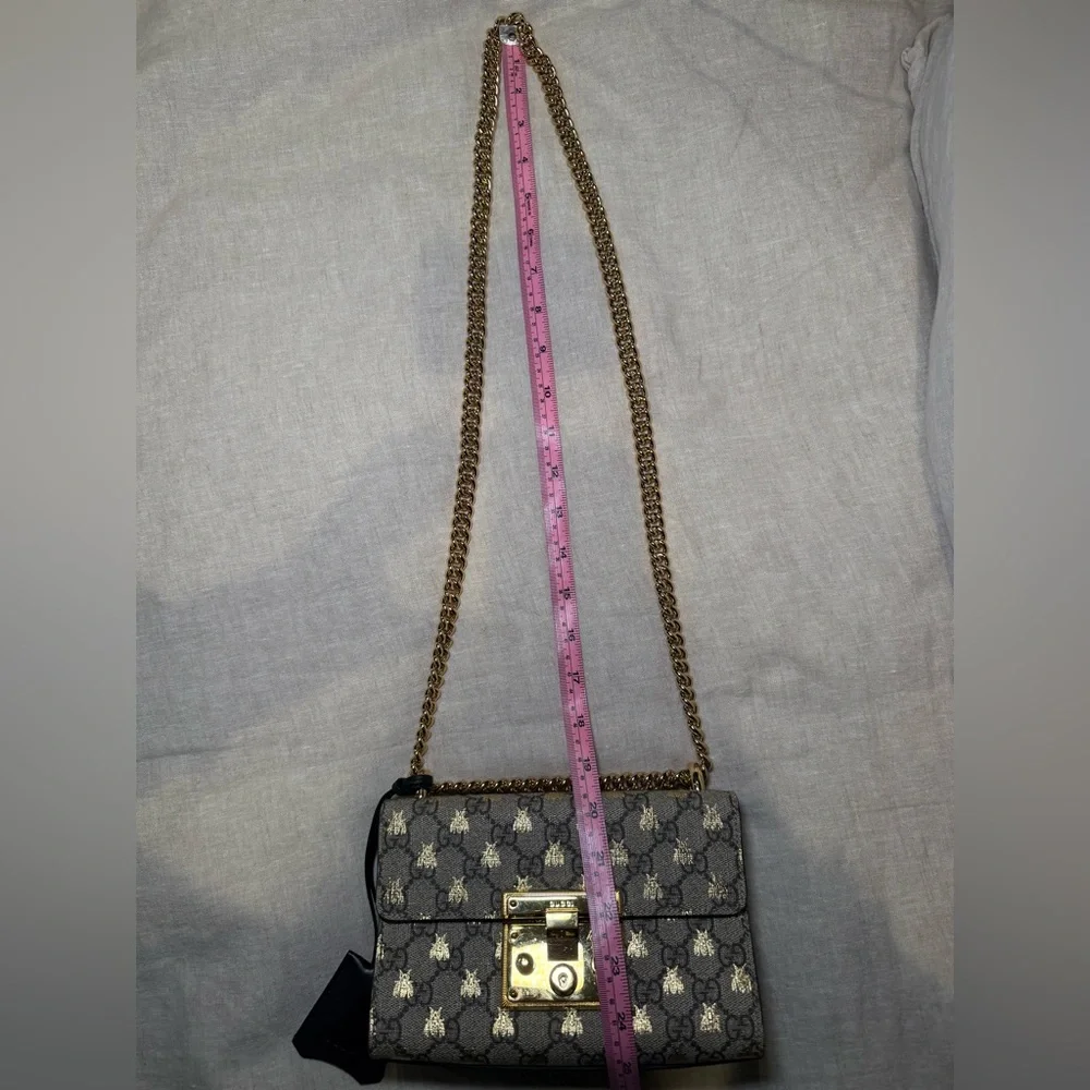 Gucci Padlock GG Supreme Bee Shoulder Bag Gold Chain Small Crossbody Rare - Picture 14 of 16